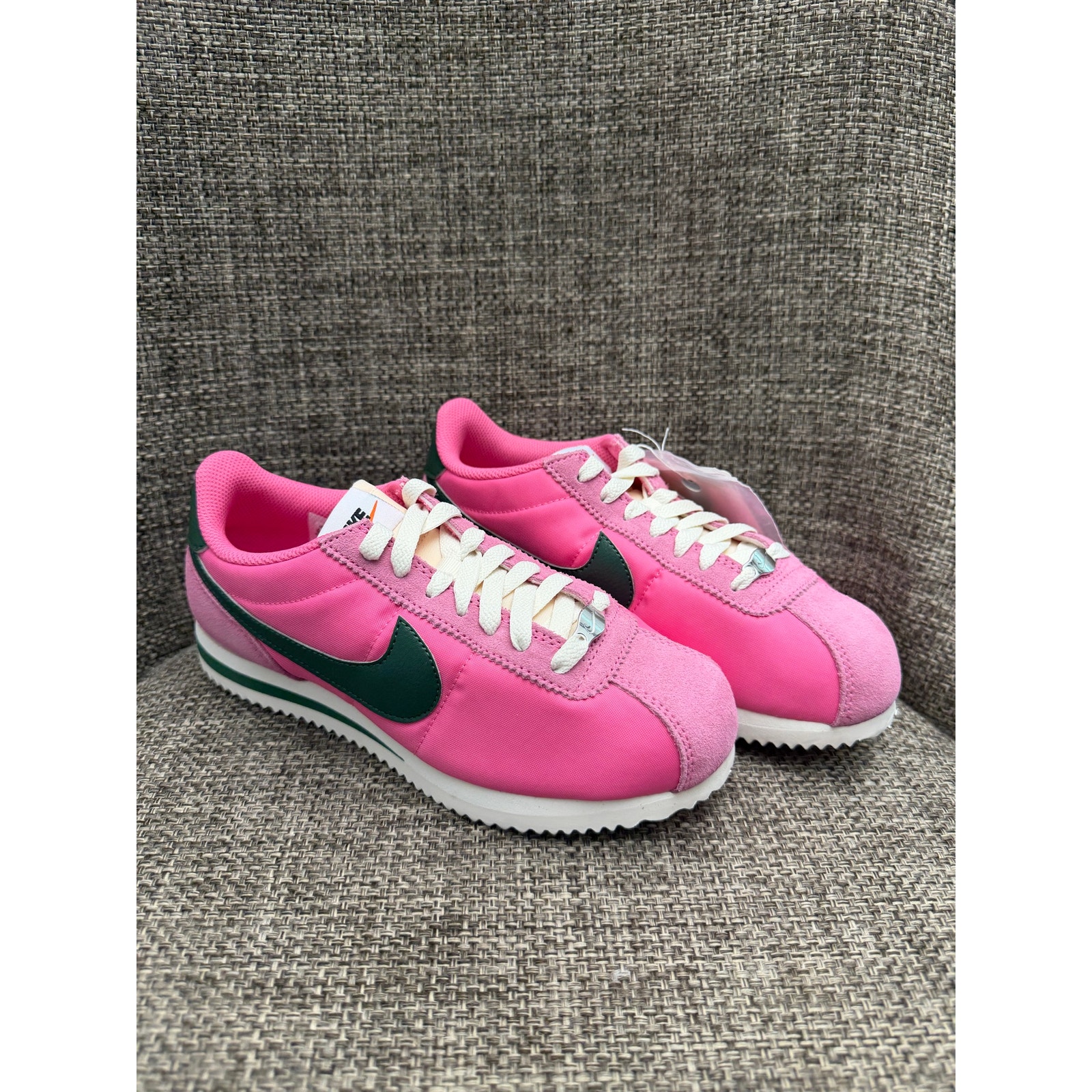 Nike Cortez Easyon Pink Green Women’s Shoes Size 8 Nib